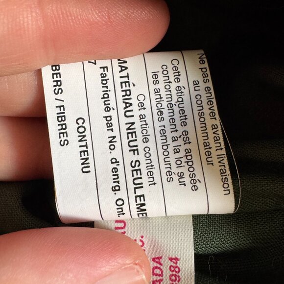 Honeysuckle Cottage Sales Vintage Cat Tea Kettle Cover - Made in Canada - Picture 11 of 11